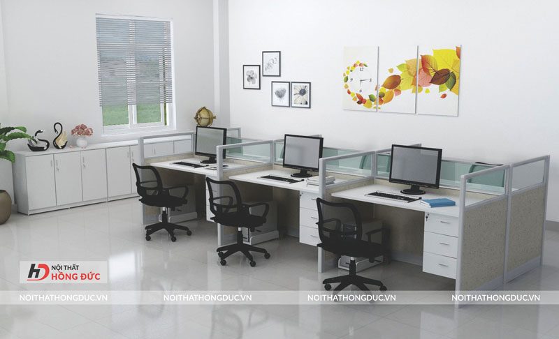 Bàn văn phòng có vách ngăn