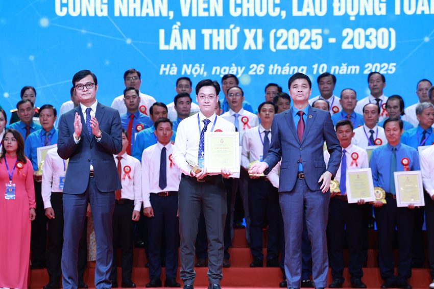 Niềm tự hào Hồng Đức: Cá nhân tiêu biểu được vinh danh tại Đại hội Thi đua Yêu nước toàn quốc lần thứ XI