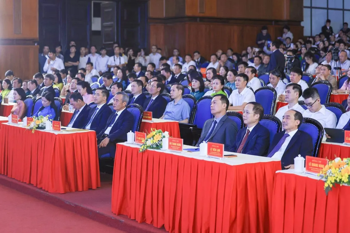 Đại biểu dự Lễ tôn vinh Doanh nghiệp, Doanh nhân tiêu biểu tỉnh Thanh Hóa năm 2026